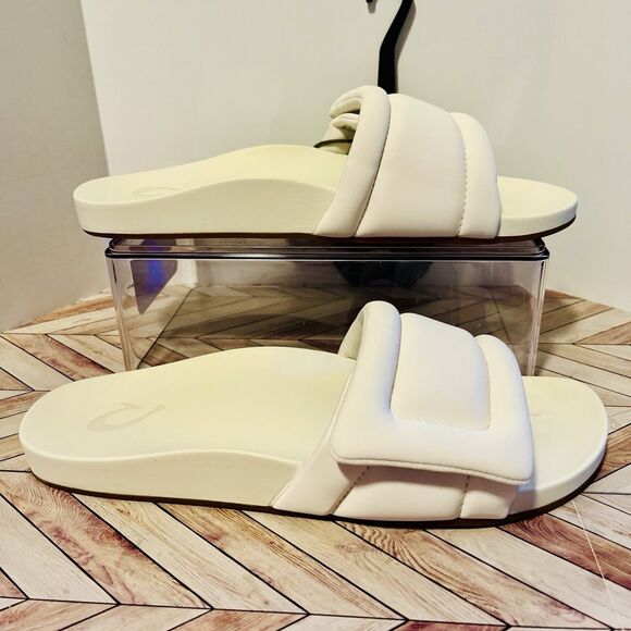 OluKai Sunbeam Slide Womens 9 Off White Comfort Sandal Beach Padded Arch Support - Picture 2 of 8